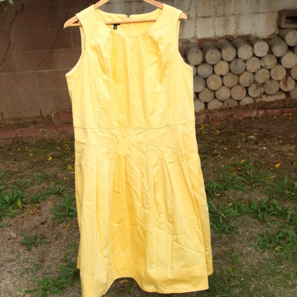Talbots Bright Yellow Cotton Pleated Sheath Dress14W - Picture 1 of 2